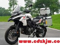 adv和拉力车区别