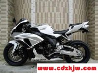 摩托车冷车启动加油门就熄火