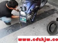 电动车换胎一般多少钱一个?电动车换真空胎100元贵吗