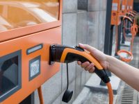 移动充电桩多少钱一台?移动充电桩的使用注意事项