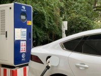 220v充电桩和380v高压充电桩区别，220v充电桩要冲多久才能充满