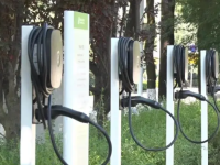 汽车充电桩防水吗安全吗？新能源汽车充电步骤和注意事项