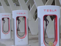 如何使用北京特斯拉超级充电桩充电，北京特斯拉超级充电桩收费标准