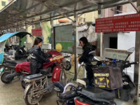 电动摩托车充电桩多少钱？电动摩托车充电桩充电收费标准