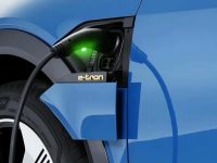 什么是220伏充电桩？使用220伏充电桩好处和方法介绍