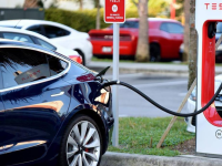 特斯拉超级充电桩充电收费标准，特斯拉超级充电桩的地理位置