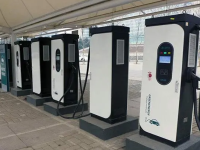 新能源电动车充电桩多少钱一台？充电站充电动车多长时间充满